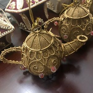 Set of 9 ornaments